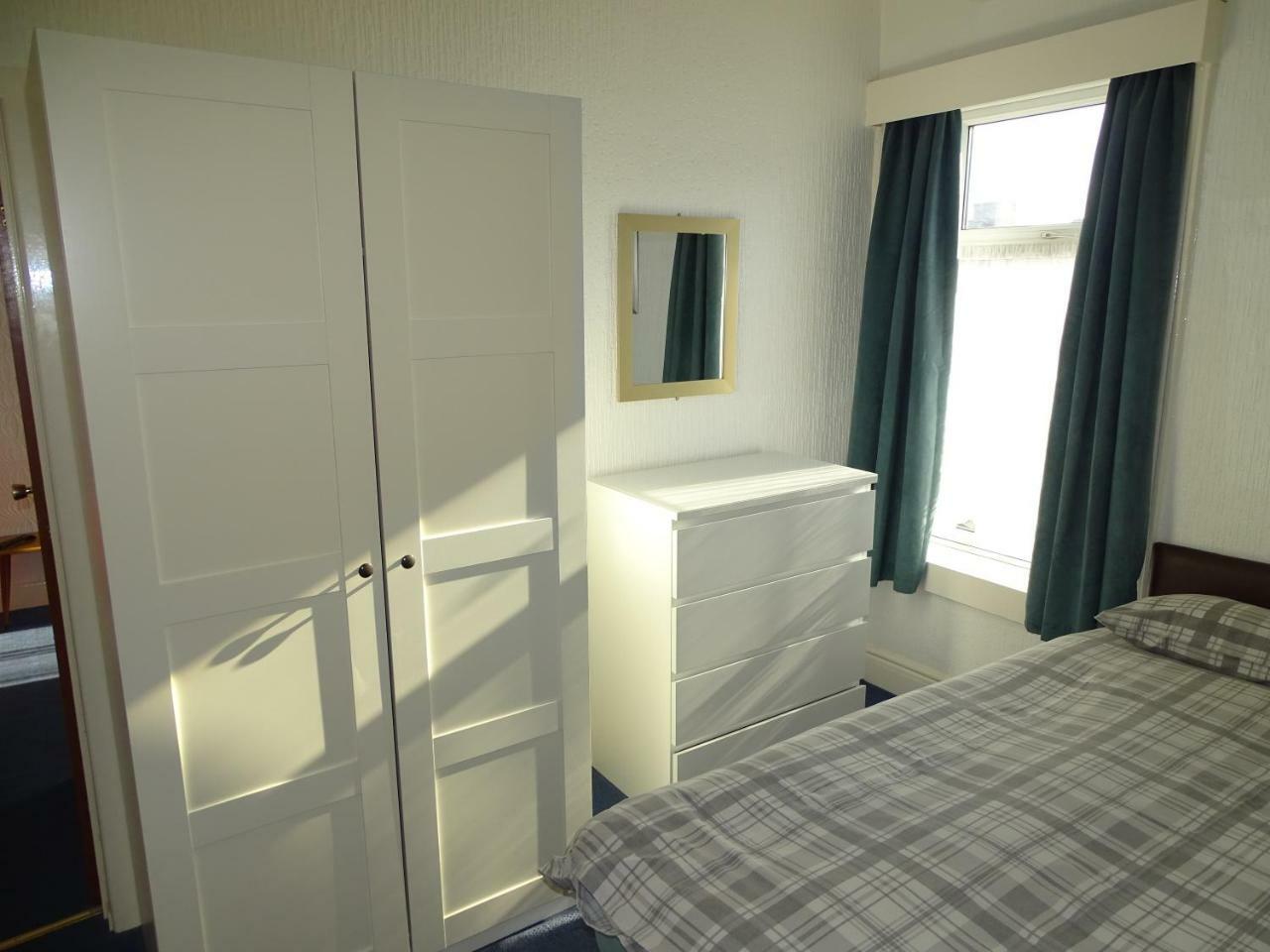 Beeton Villas Holiday Apartments بلاكبول المظهر الخارجي الصورة